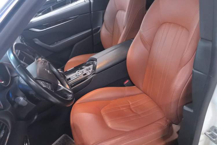 Used Maserati Levante 2018 3.0T Classic Edition Left Front Seat