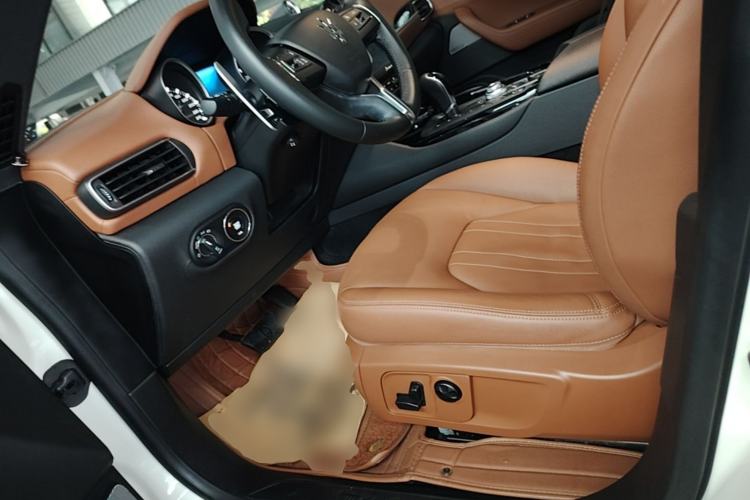 Used Maserati Levante 2018 3.0T Classic Edition Left Front Seat