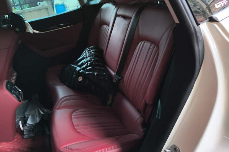 Used Maserati Levante 2018 3.0T Classic Edition Left Rear Seat