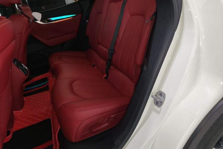 Used Maserati Levante 2018 3.0T Classic Edition Left Rear Seat