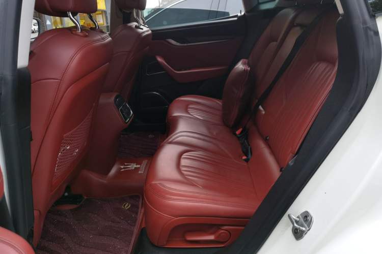 Used Maserati Levante 2018 3.0T Standard Edition Left Rear Seat