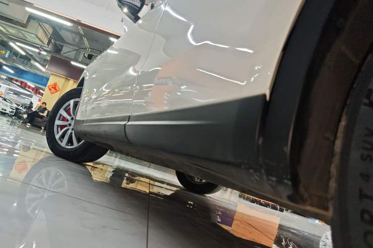 Used Maserati Levante 2018 3.0T Classic Edition Left Side Sill