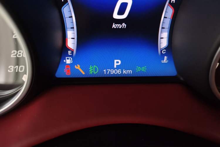 Used Maserati Levante 2018 3.0T Classic Edition Odometer Close Up