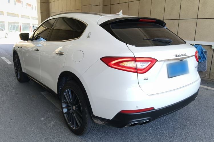 Used Maserati Levante 2018 3.0T Classic Edition Rear Left 45 Deg
