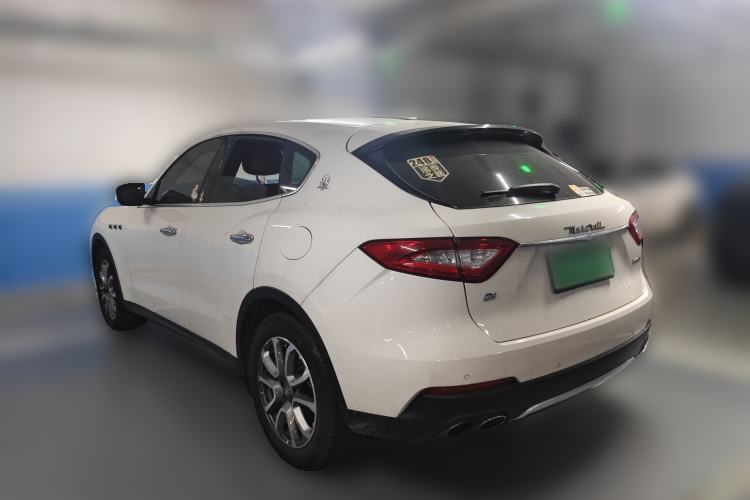 Used Maserati Levante 2018 3.0T Classic Edition Rear Left 45 Deg