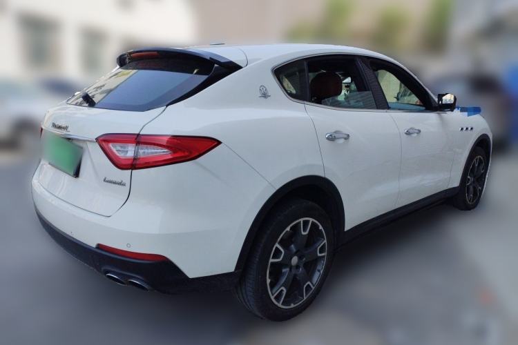 Used Maserati Levante 2018 3.0T Classic Edition Rear Right 45 Deg