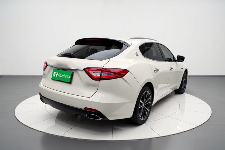 Used Maserati Levante 2018 3.0T Standard Edition Rear Right 45 Deg