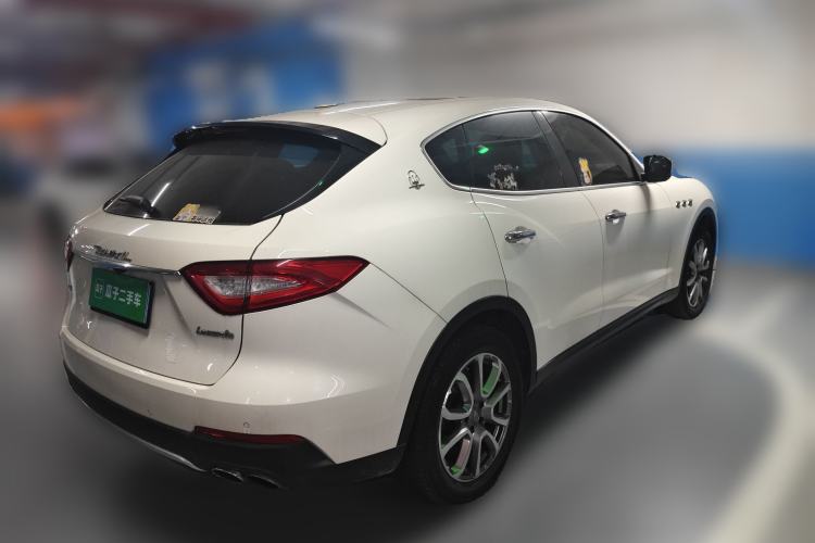 Used Maserati Levante 2018 3.0T Classic Edition Rear Right 45 Deg