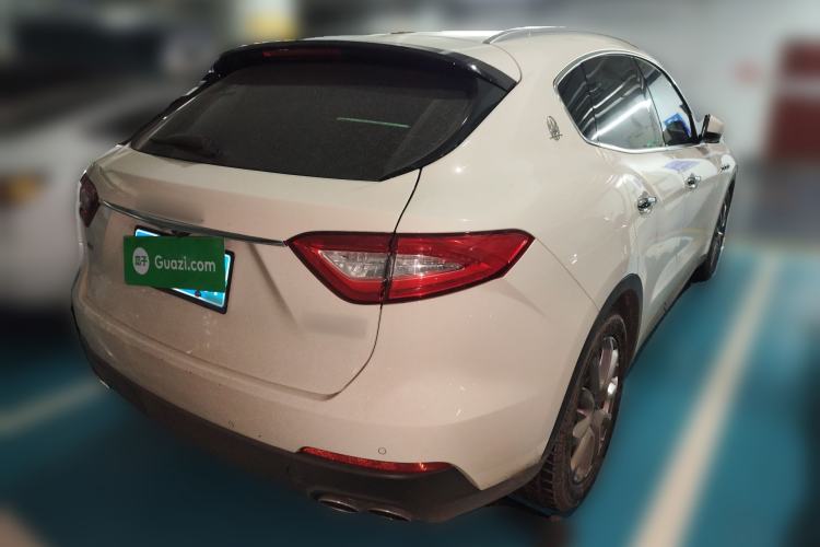 Used Maserati Levante 2018 3.0T Standard Edition Rear Right 45 Deg