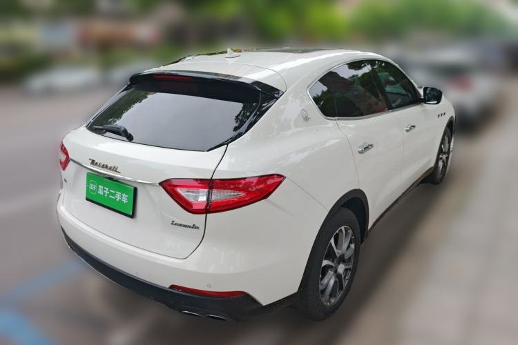 Used Maserati Levante 2018 3.0T Classic Edition Rear Right 45 Deg