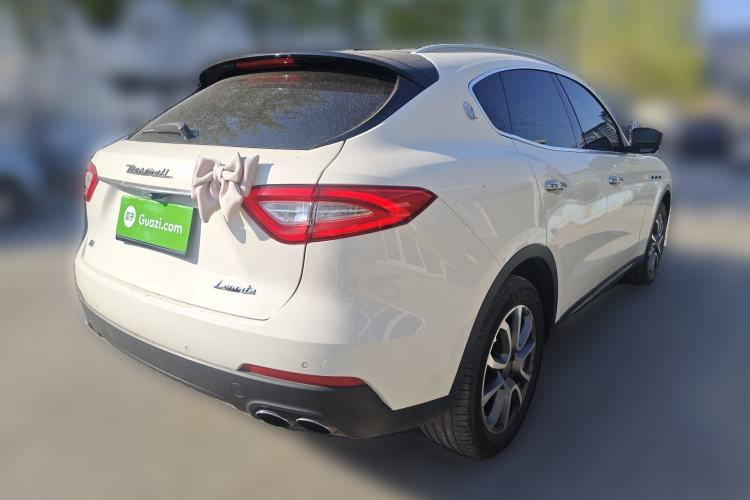 Used Maserati Levante 2018 3.0T Standard Edition Rear Right 45 Deg