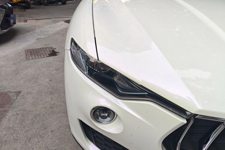 Used Maserati Levante 2018 3.0T Classic Edition Right Front Headlight