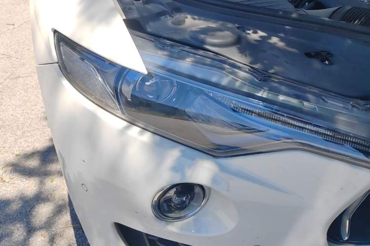 Used Maserati Levante 2018 3.0T Standard Edition Right Front Headlight