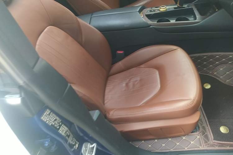 Used Maserati Levante 2018 3.0T Classic Edition Right Front Seat