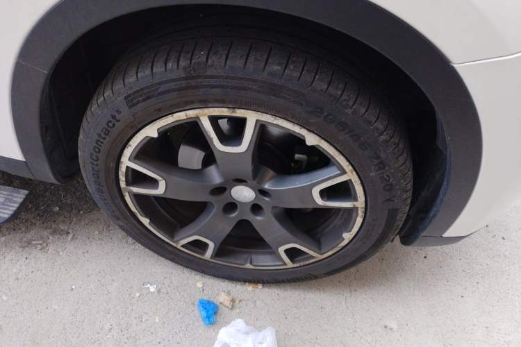Used Maserati Levante 2018 3.0T Classic Edition Right Front Wheel Hub