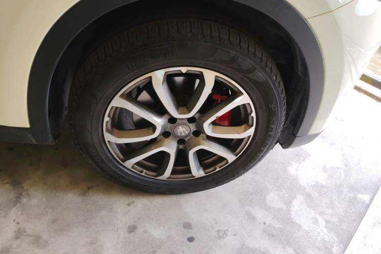 Used Maserati Levante 2018 3.0T Standard Edition Right Front Wheel Hub