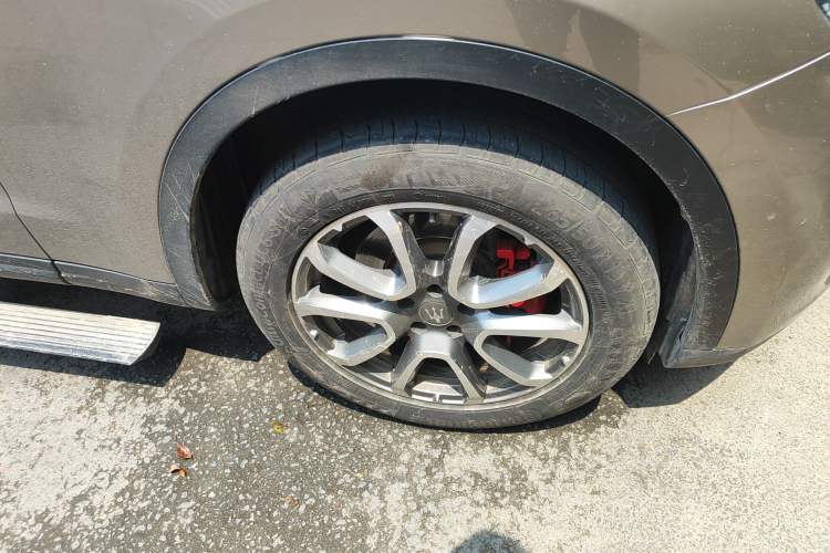 Used Maserati Levante 2018 3.0T Classic Edition Right Front Wheel Hub