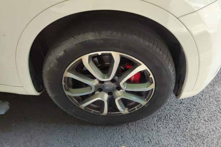Used Maserati Levante 2018 3.0T Classic Edition Right Front Wheel Hub