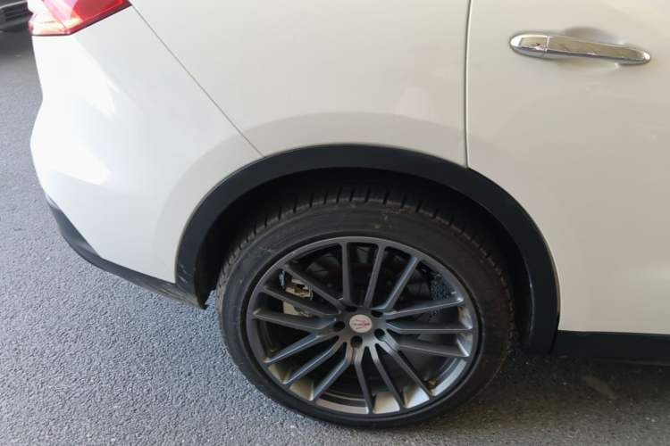 Used Maserati Levante 2018 3.0T Classic Edition Right Rear Wheel Hub