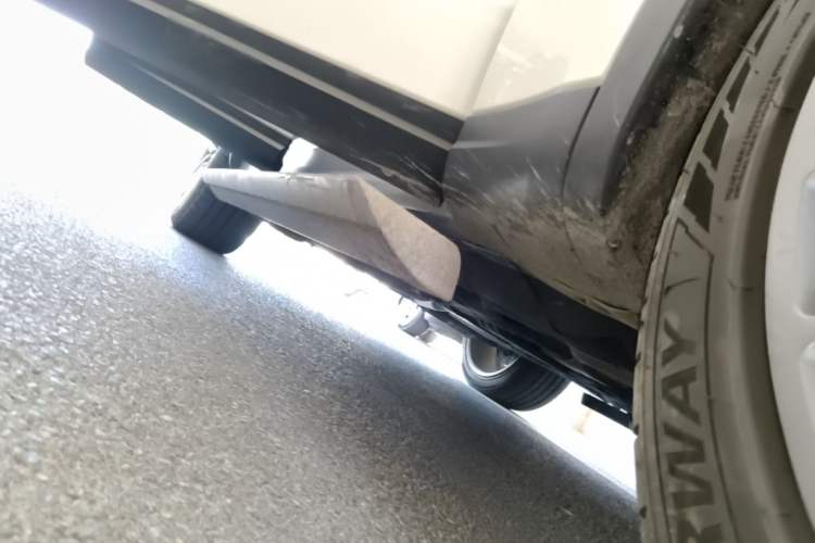 Used Maserati Levante 2018 3.0T Classic Edition Right Side Sill