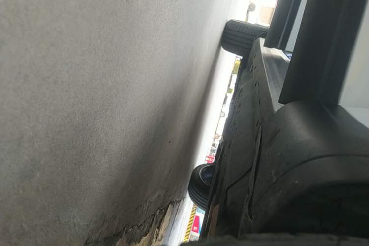 Used Maserati Levante 2018 3.0T Classic Edition Right Side Sill