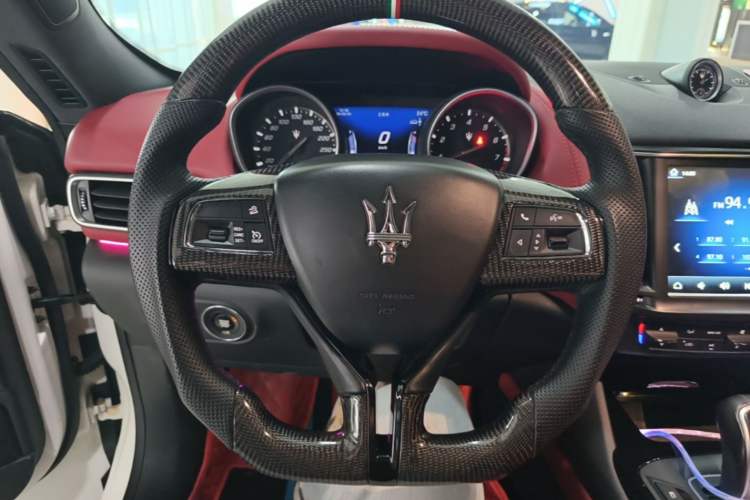 Used Maserati Levante 2018 3.0T Classic Edition Steering Wheel