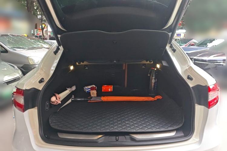 Used Maserati Levante 2018 3.0T Classic Edition Trunk