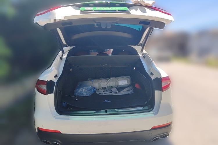 Used Maserati Levante 2018 3.0T Standard Edition Trunk