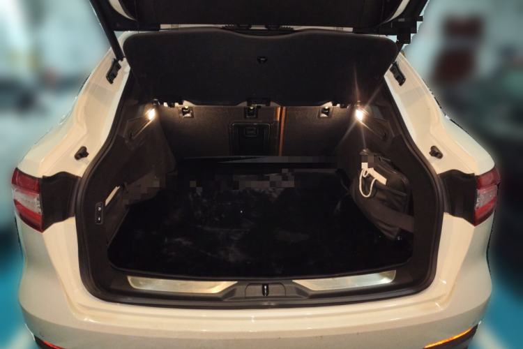 Used Maserati Levante 2018 3.0T Standard Edition Trunk