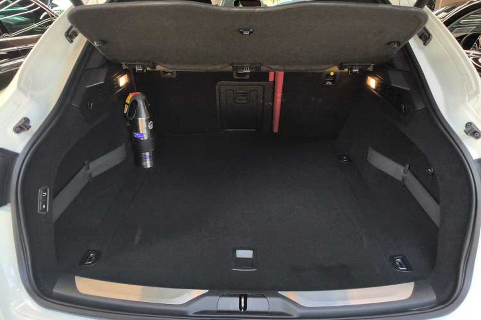 Used Maserati Levante 2018 3.0T Classic Edition Trunk