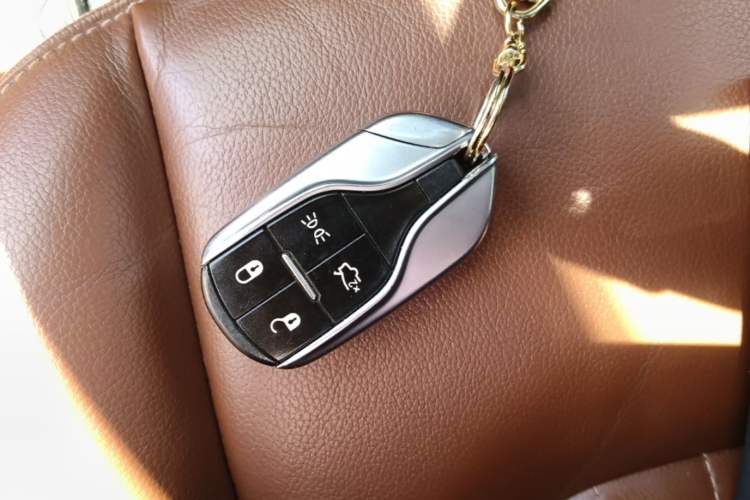 Used Maserati Levante 2018 3.0T Classic Edition Vehicle Key