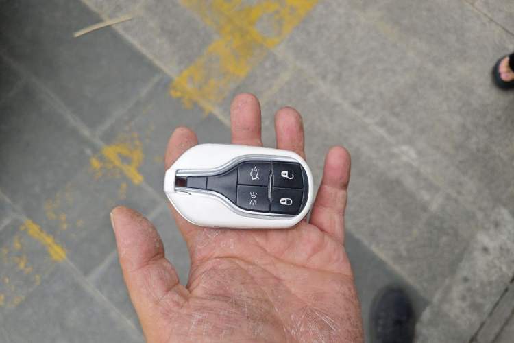 Used Maserati Levante 2018 3.0T Standard Edition Vehicle Key