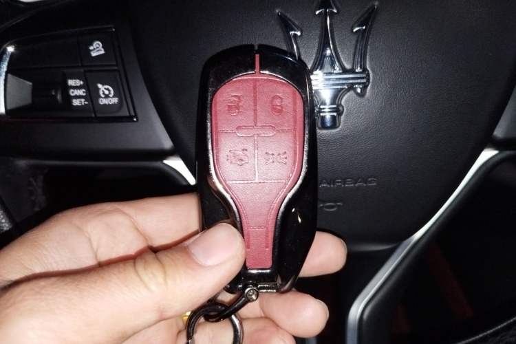 Used Maserati Levante 2018 3.0T Classic Edition Vehicle Key