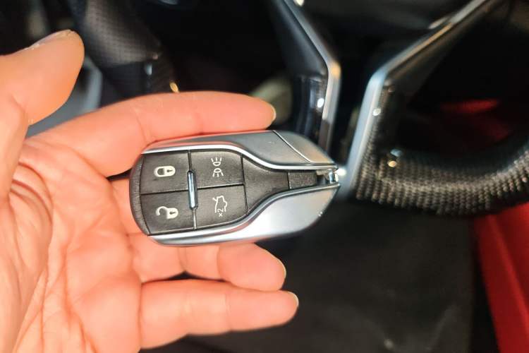 Used Maserati Levante 2018 3.0T Classic Edition Vehicle Key