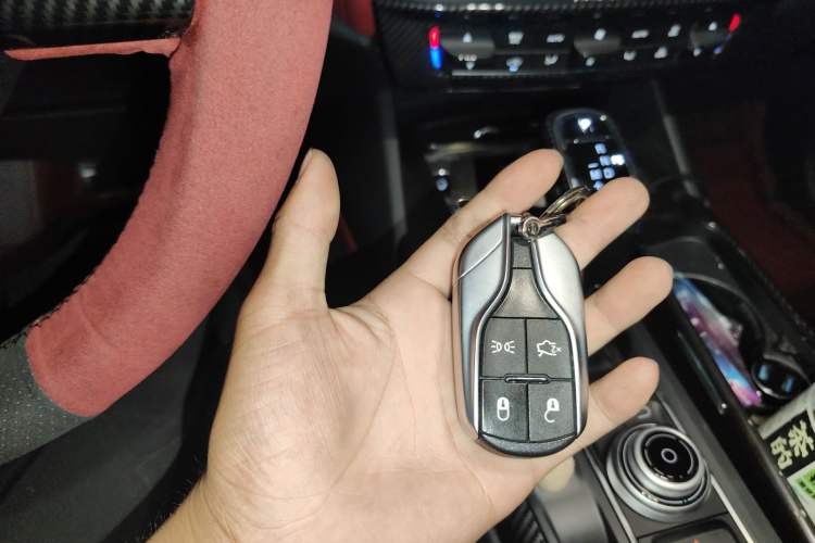 Used Maserati Levante 2018 3.0T Classic Edition Vehicle Key
