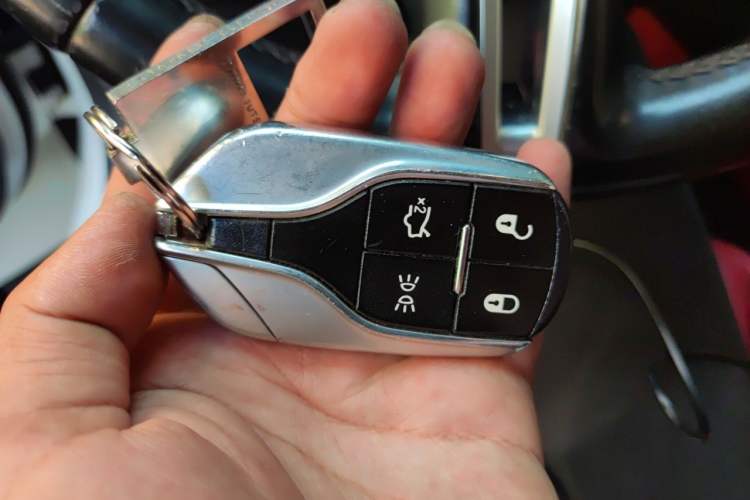 Used Maserati Levante 2018 3.0T Classic Edition Vehicle Key
