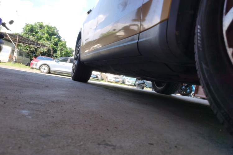 Used Maserati Levante 2018 3.0T Standard Edition Chassis Front Right