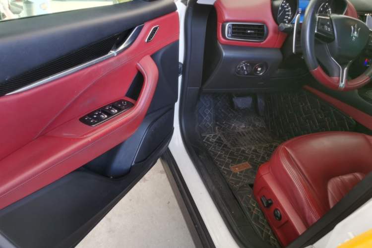 Used Maserati Levante 2018 3.0T Standard Edition Driver Seat