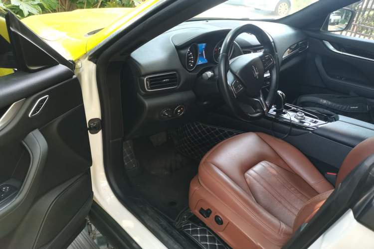Used Maserati Levante 2018 3.0T Classic Edition Driver Seat
