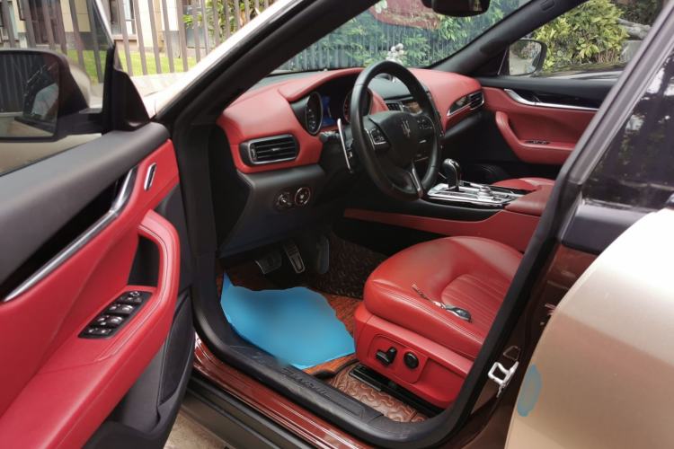 Used Maserati Levante 2018 3.0T Standard Edition Driver Seat
