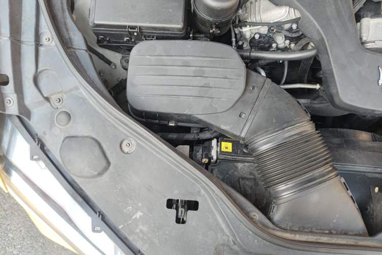 Used Maserati Levante 2018 3.0T Classic Edition Engine Bay Right