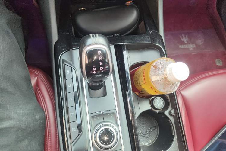 Used Maserati Levante 2018 3.0T Classic Edition Gear Lever