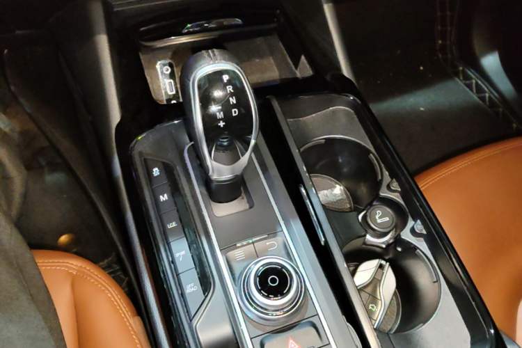 Used Maserati Levante 2018 3.0T Classic Edition Gear Lever