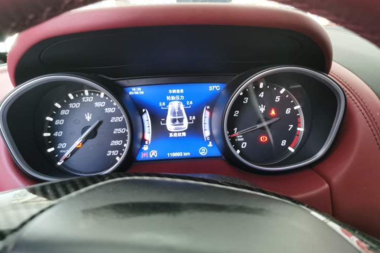 Used Maserati Levante 2018 3.0T Standard Edition Instrument Cluster