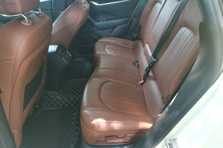Used Maserati Levante 2018 3.0T Classic Edition Left Rear Seat