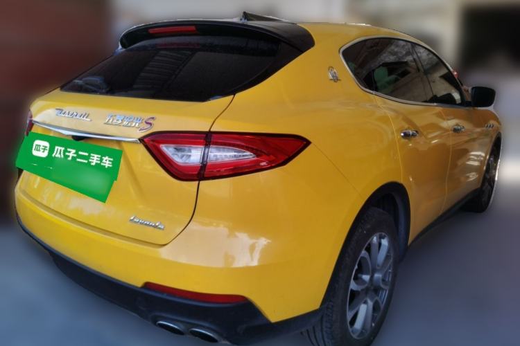 Used Maserati Levante 2018 3.0T Standard Edition Rear Right 45 Deg