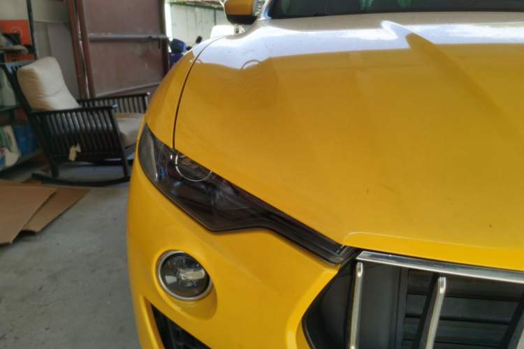Used Maserati Levante 2018 3.0T Standard Edition Right Front Headlight