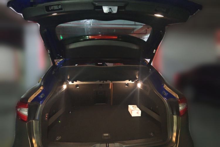 Used Maserati Levante 2018 3.0T Classic Edition Trunk