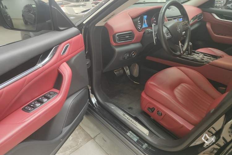 Used Maserati Levante 2019 3.0T Standard Version China VI Driver Seat