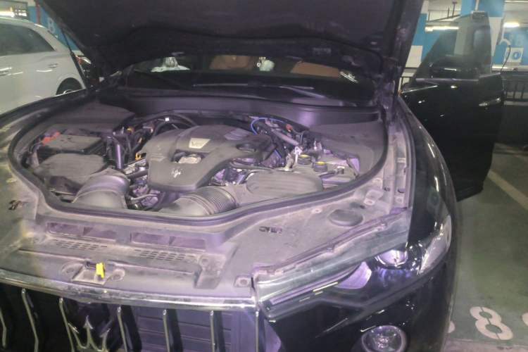Used Maserati Levante 2019 3.0T Standard Version China VI Engine Bay Left